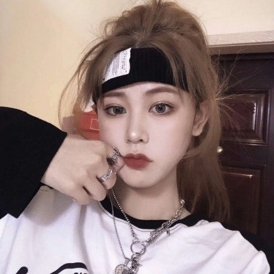 阿sue的漂亮连衣裙
