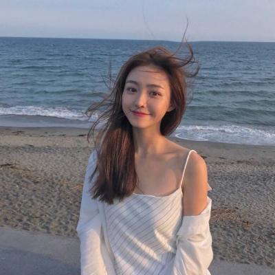 母女都装软妹只有活爹受罪