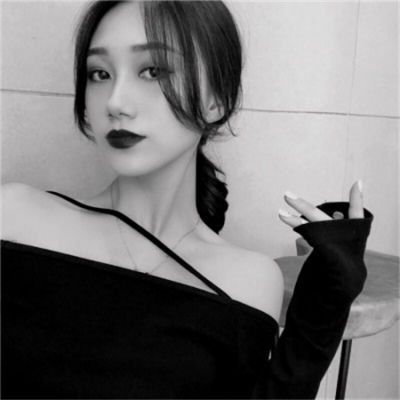 陆毅女儿的长腿太惊人，在上百人中一眼就能认出来
