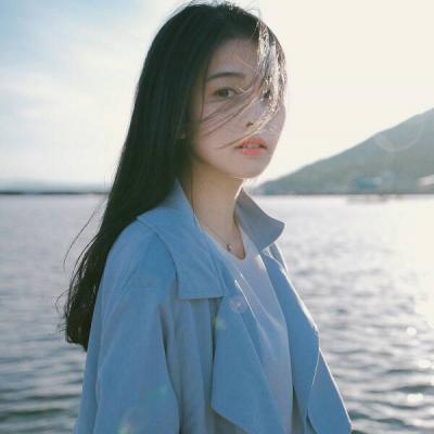 停靠冰淇淋车