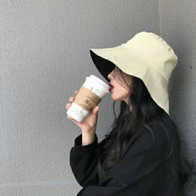 女摩托车手