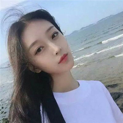 世界杯顶足球