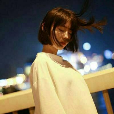 #首只规模2000亿元股票ETF诞生#