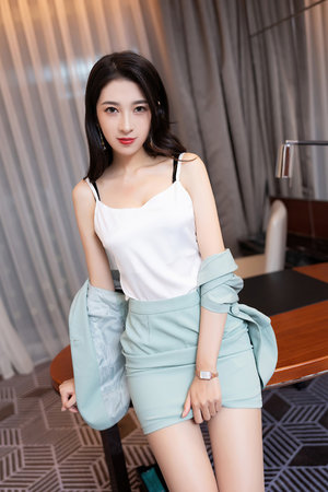 迷彩吉普车