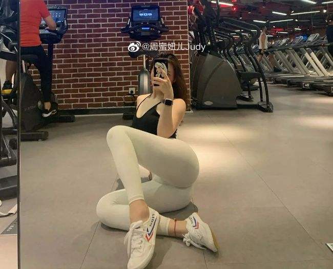 迷你火箭车