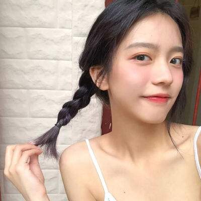 长发三姐妹