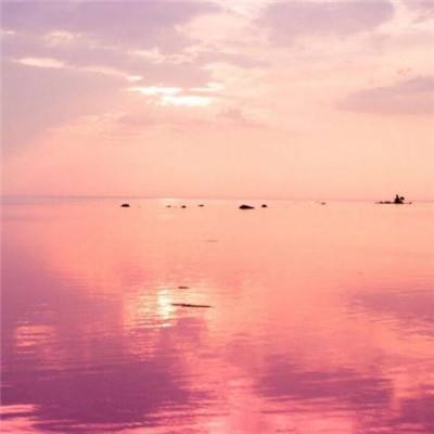 小孩爱浴室